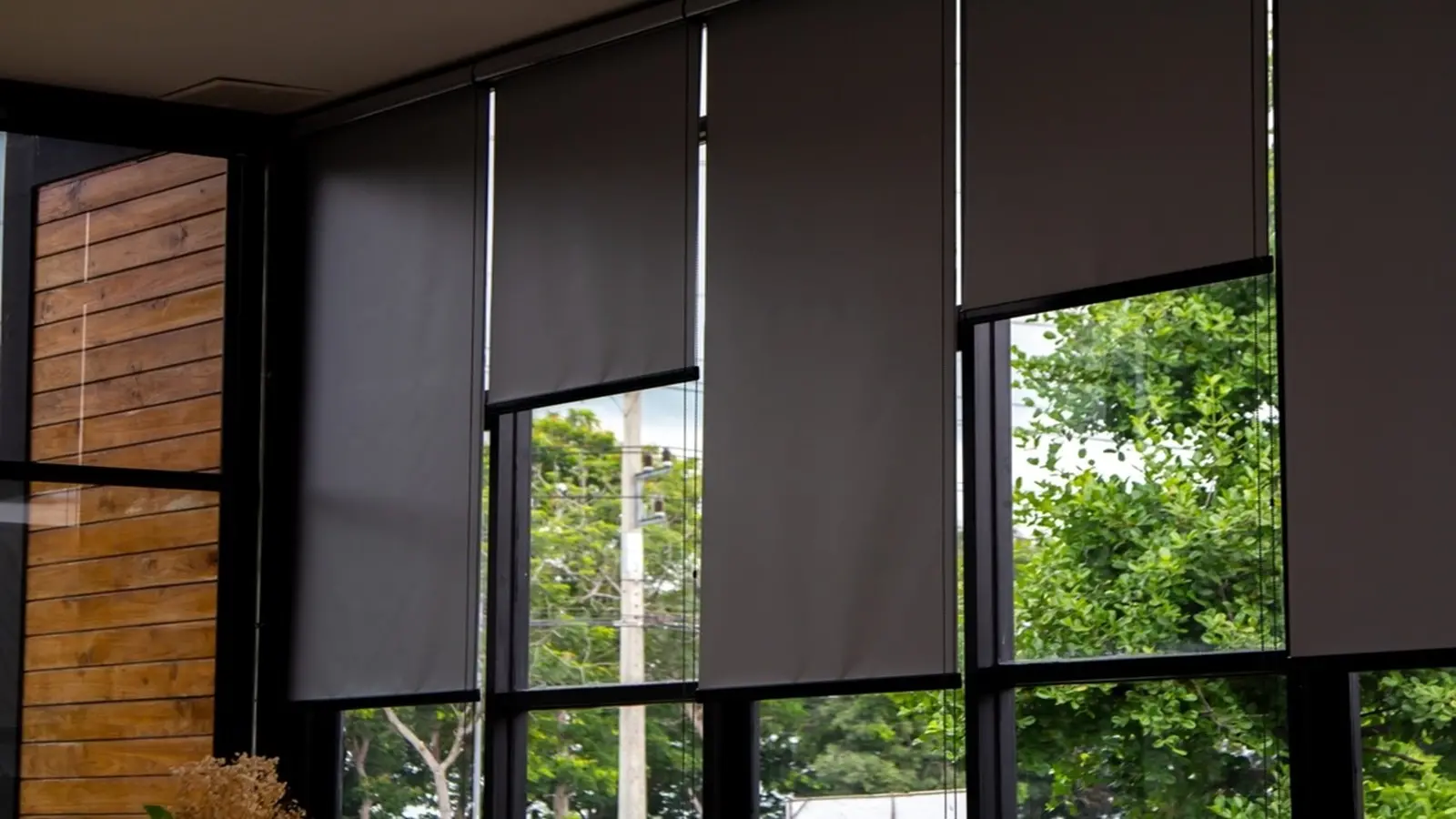 EXCEPTIONAL BLACKOUT BLINDS IN DUBAI