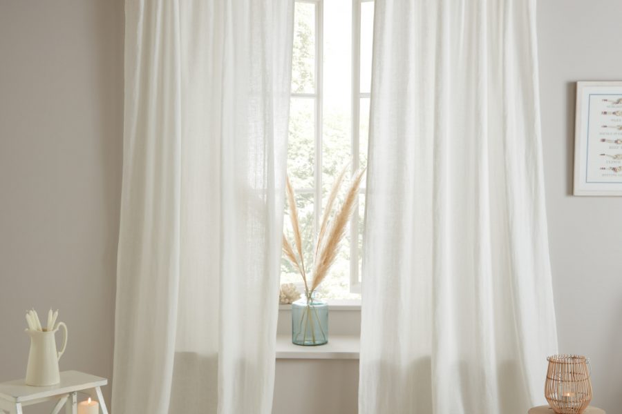 The Benefits and Aesthetic Appeal of Linen Curtains: