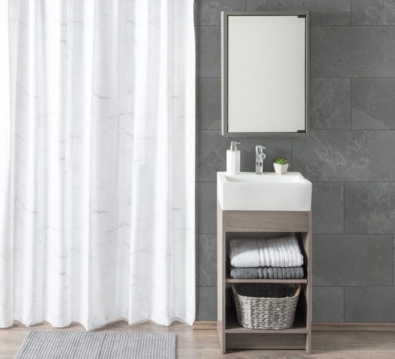 At What Height Should a Shower Curtain be Installed?