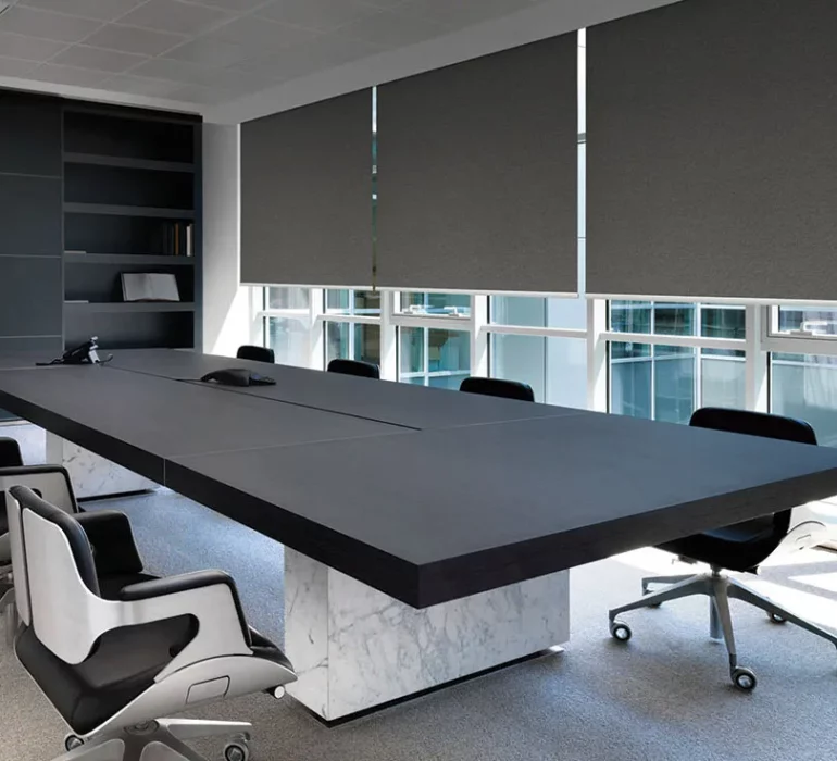 The Ultimate Guide to Choosing Blinds for Offices in Dubai