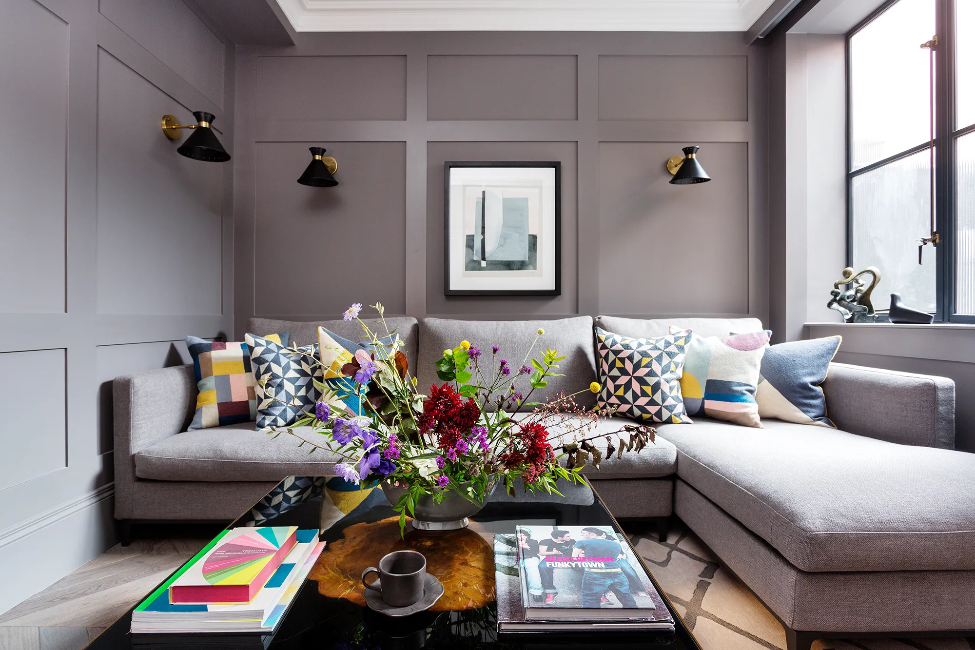 10 Ways to Style a Grey Sofa in a Living Room