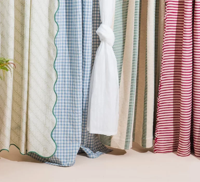 Different Curtain Fabrics and Their Benefits