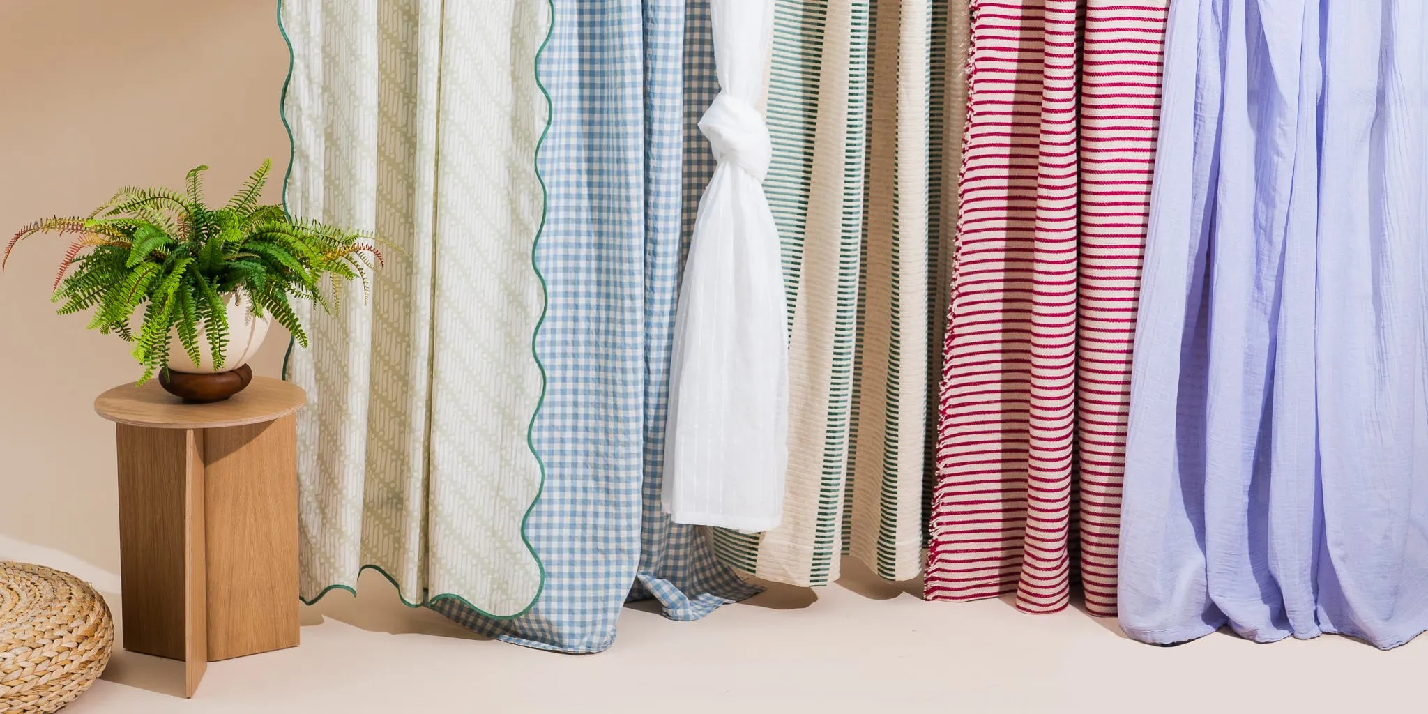 Different Curtain Fabrics and Their Benefits