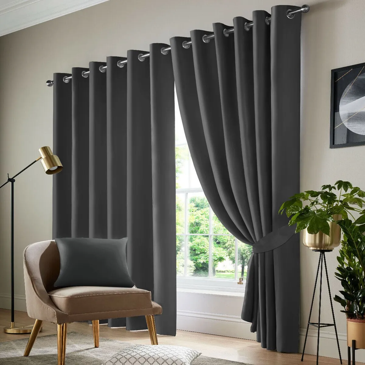 Benefits of Installing Thermal Curtains in Your Home